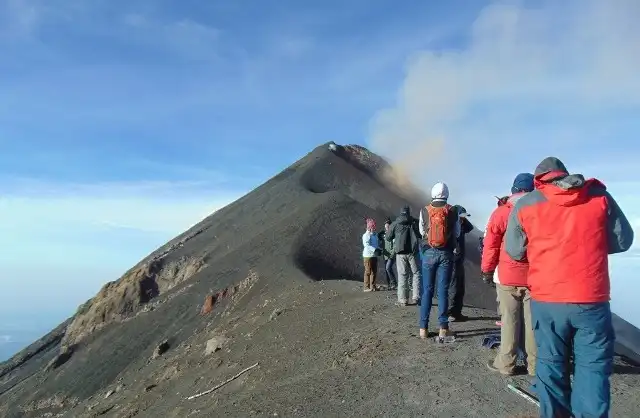 Explore los volcanes y los bosques nubosos de Guatemala para la aventura de su vida – Versión en inglés