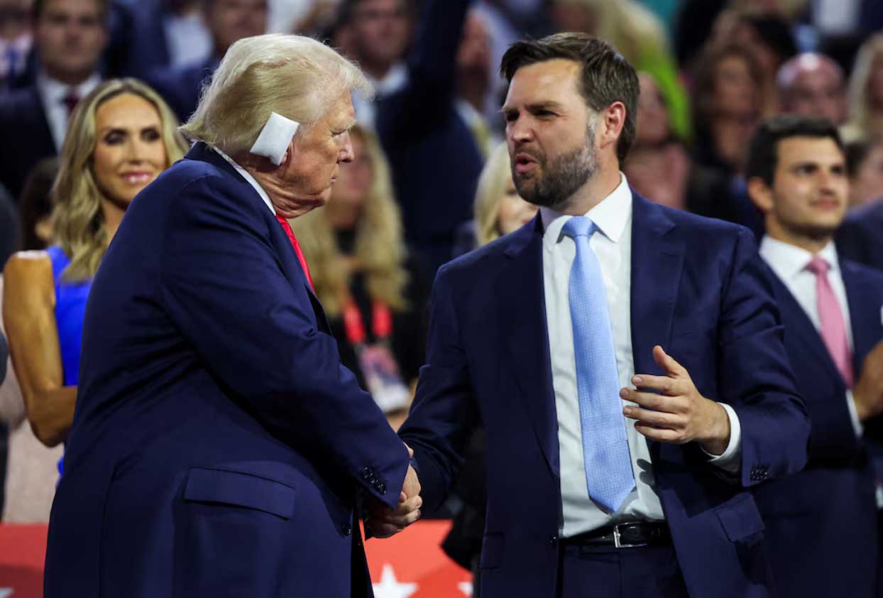 Trump Appears With Bandaged Ear At Republican Convention - English ...