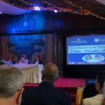 Sesiona en Cuba foro empresarial Cuba