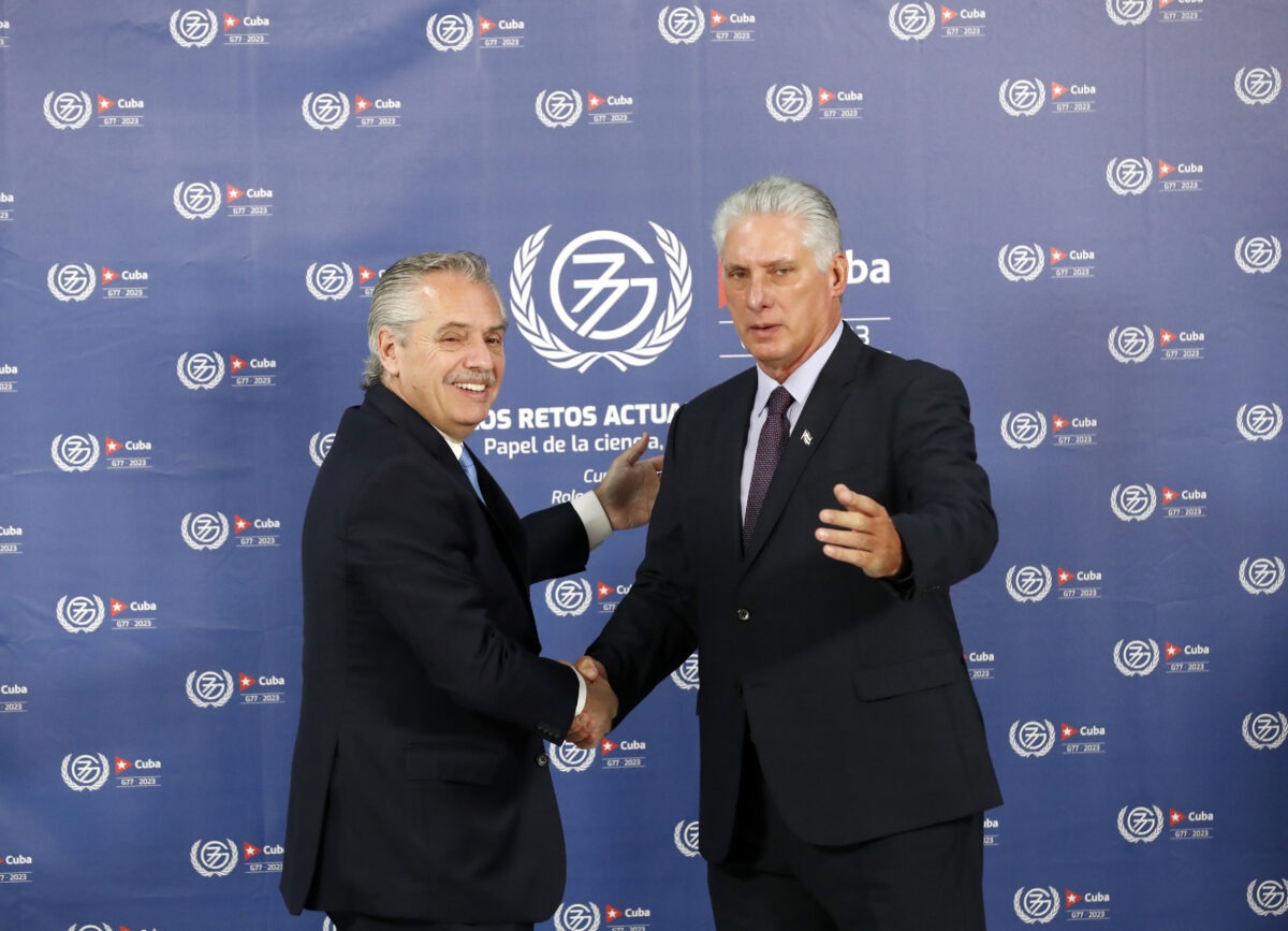 El Presidente cubano Miguel Diaz-Canel con el Presidente de Argentina Alberto FernandezFoto/Ernesto Mastrascusa
