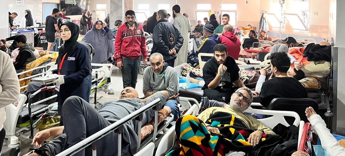 Israel-Palestina: Una misión que lleva insumos al hospital Al-Shifa en Gaza describe la situación como 