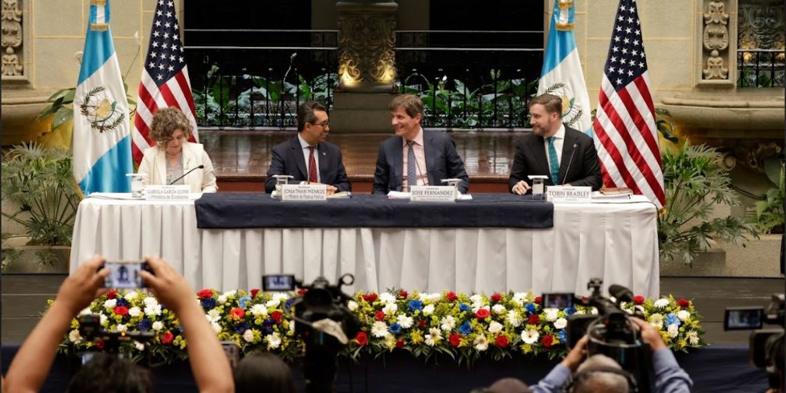Guatemala y Estados Unidos trabajarán en cinco grandes estrategias para impulsar la economía