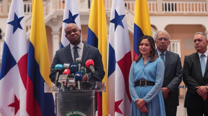 Panamá y Colombia piden recursos a EE.UU. para atender crisis migratoria