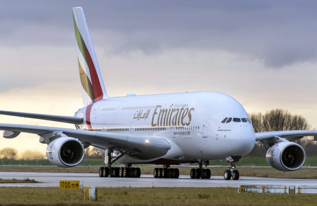 Expande Emirates su programa de reacondicionamiento de aviones